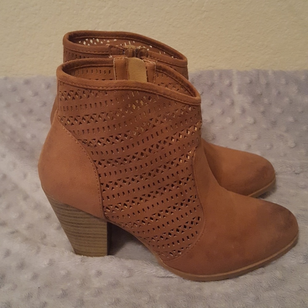 Warm Brown Ankel boots